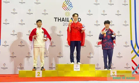 Đinh Phương Thành đem về tấm huy chương vàng thứ 3 cho thể dục dụng cụ Việt Nam tại SEA Games 33
