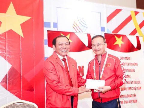 Bộ trưởng Nguyễn Văn Hùng thăm, động viên Đoàn Thể thao Việt Nam tranh tài tại SEA Games 33