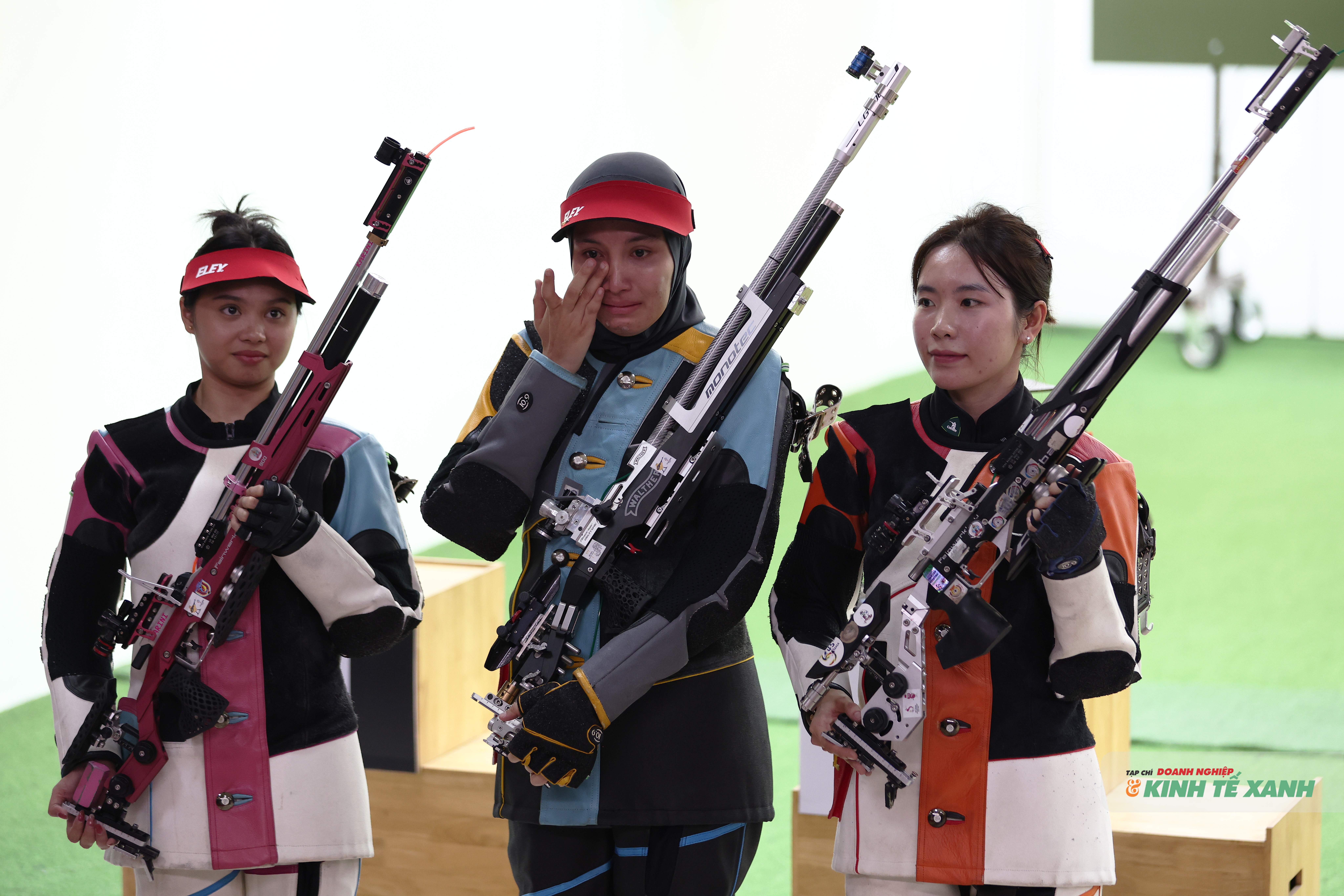 Mộng Tuyền giành huy chương bạc nội dung 10m súng trường hơi đồng đội nữ và huy chương đồng 10m súng trường hơi cá nhân, qua đó giành đủ 3 màu huy chương ở kỳ đại hội lần này.