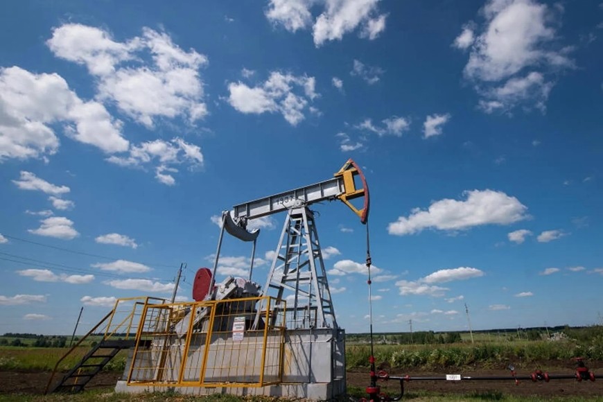 Giá xăng dầu hôm nay 12/10: Thế giới lao dốc, trong nước đồng loạt giảm mạnh