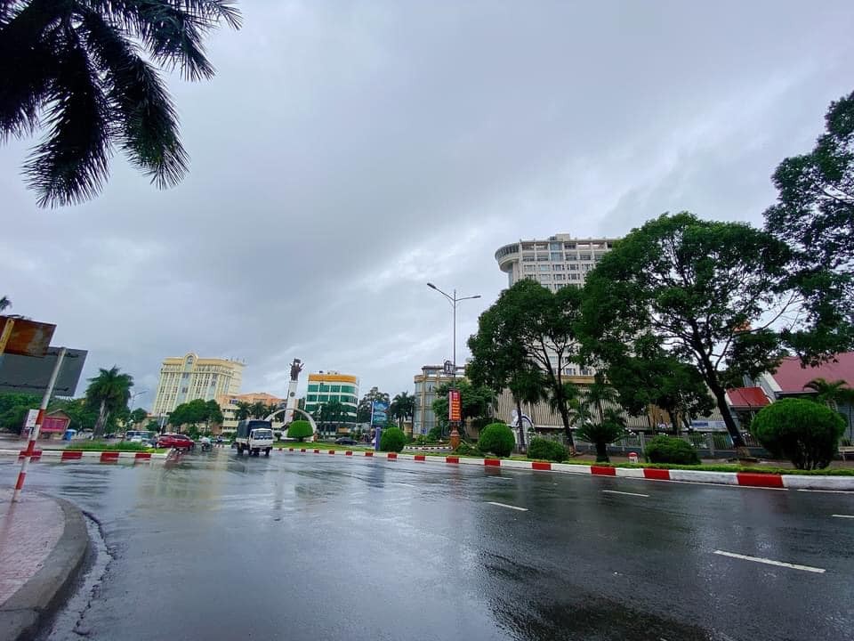 Dự báo thời tiết hôm nay 7/11: Miền Bắc lạnh về đêm, Đà Nẵng đến Đắk Lắk vẫn có mưa rất to